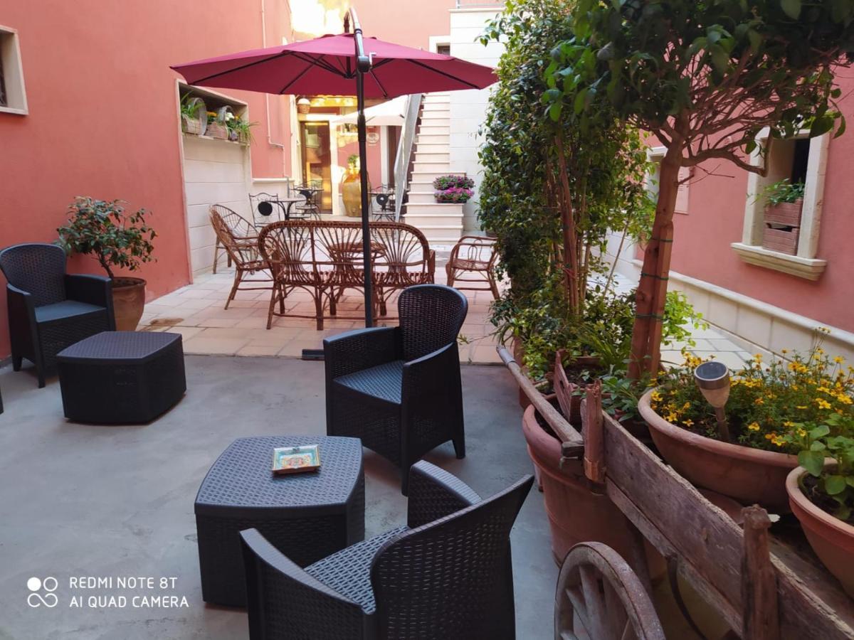 B&B Corte Dei Figuli San Pietro in Lama Exterior photo